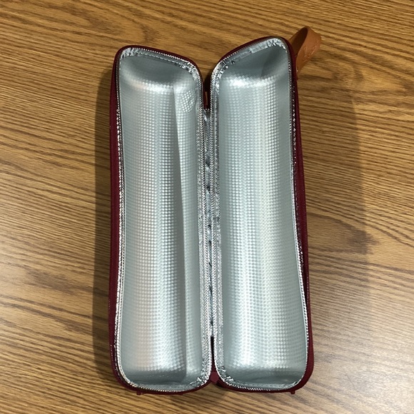 NWOT — Rabbit Insulated Wine Carrier - color is burgundy - Picture 2 of 3